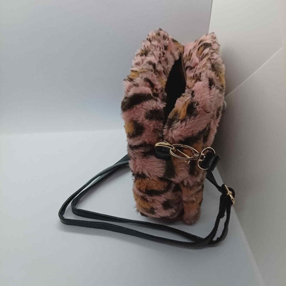 Hello kitty Sanrio Faux fur animal print shoulder bag - Picture 10 of 11